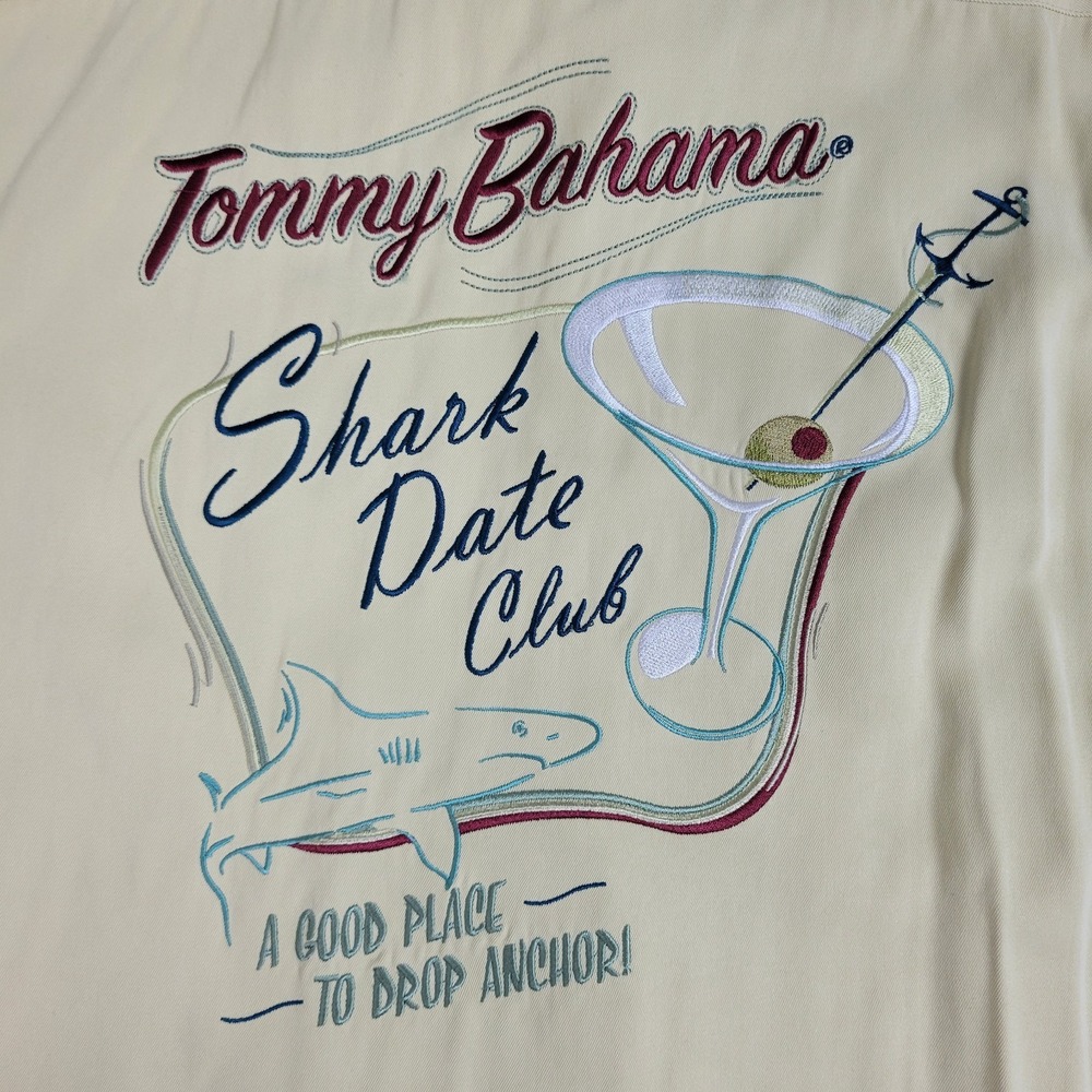 Tommy Bahama Shark Date Club Mens XL Ivory Back Graphic Hawaiian SS 100% Silk